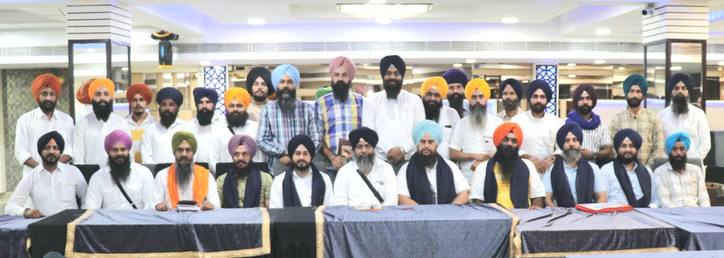 ਸ਼੍ਰੋਮਣੀ ਅਕਾਲੀ ਦਲ (ਅਮ੍ਰਿਤਸਰ) ਦੇ ਯੂਥ ਵਿੰਗ ਦੀ ਮੀਟਿੰਗ ਆਮੰਤਰਨ ਵਿਲਾ 'ਚ ਹੋਈ